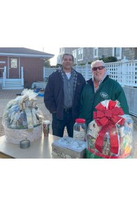 Christmas%20Basket%20Raffle%20%281%29